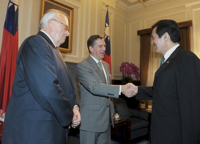 El presidente Ma ying-jeou recibe a delegados de la Fundación Heritage