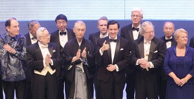 El presidente Ma resalta la esencia de los Premios Tang