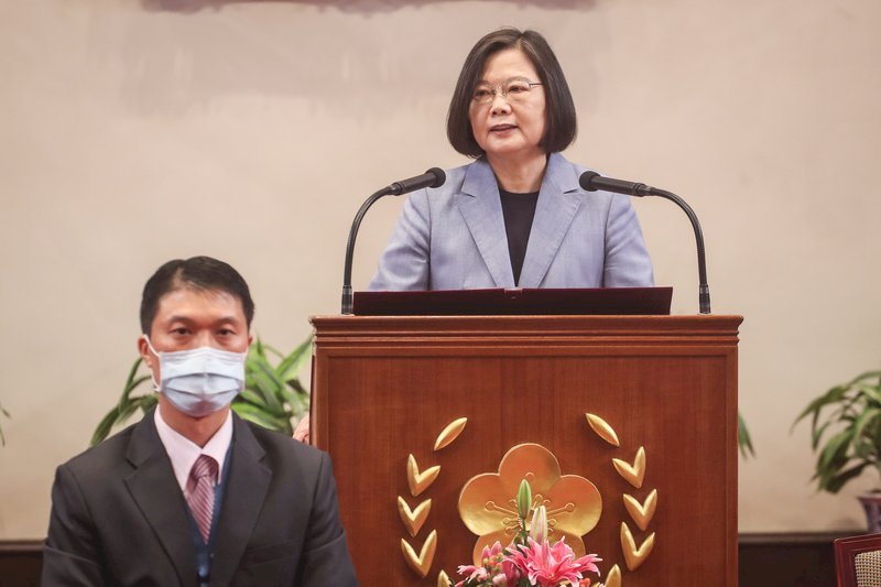 Tsai Ing-wen anuncia un aumento del salario mínimo interprofesional y una nueva ley salarial