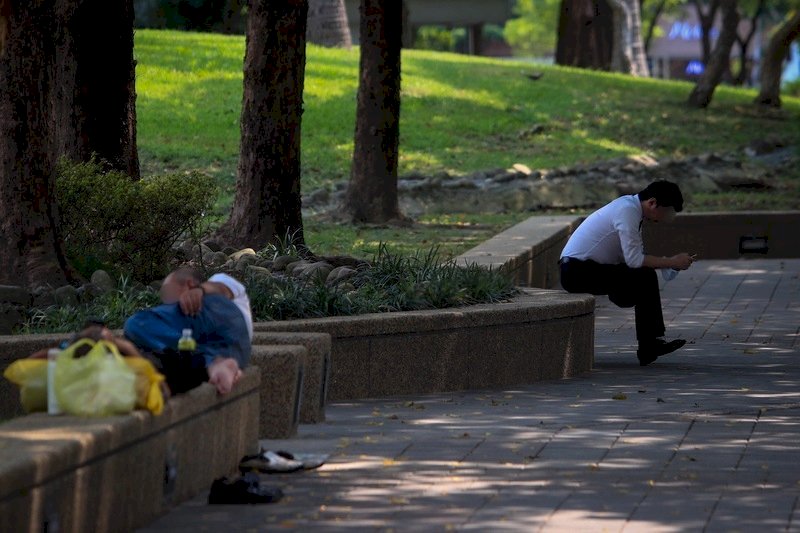 Número de empleados con recorte de horario laboral remunerado continúa disminuyendo