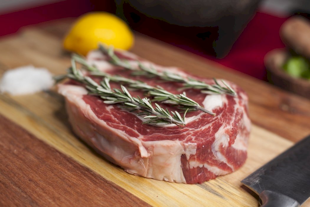 La fecha de importación de carne vacuna canadiense completa se decidirá proximamente