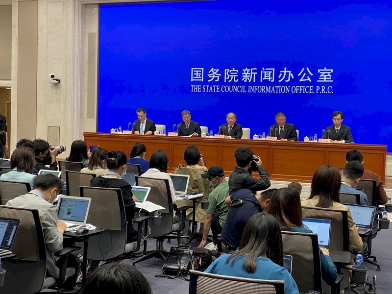 Cerca de 160 000 taiwaneses viven en China continental según el último censo