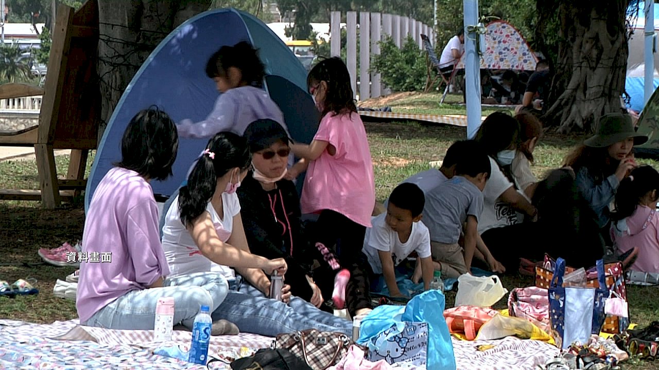 La población de Kaohsiung se reduce con el COVID-19 manteniendo gente fuera del país