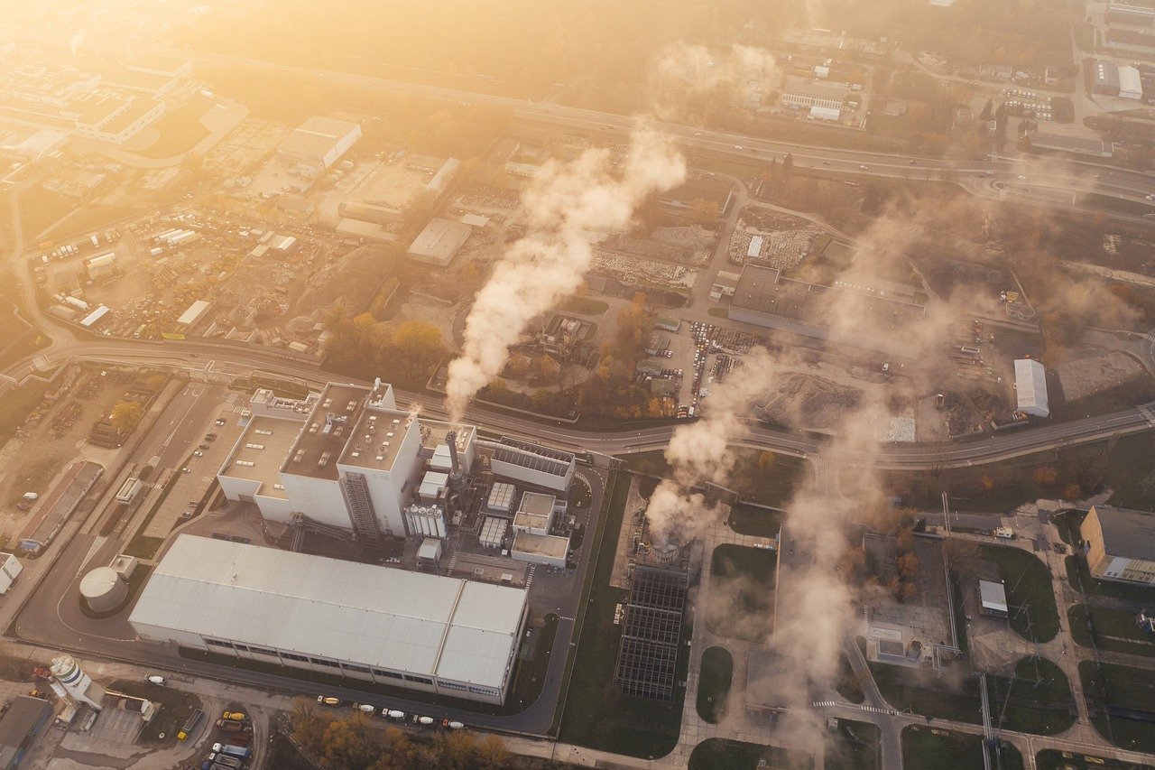 Legisladores piden un plan para la transición hacia una industria de bajas emisiones en carbono