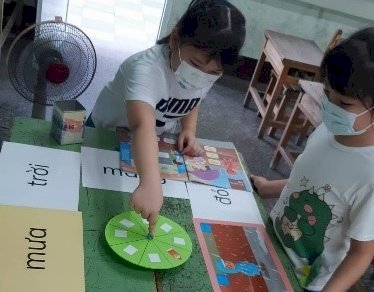Más de 10 000 estudiantes de primaria y secundaria se inscriben en clases de idiomas del sudeste asiático