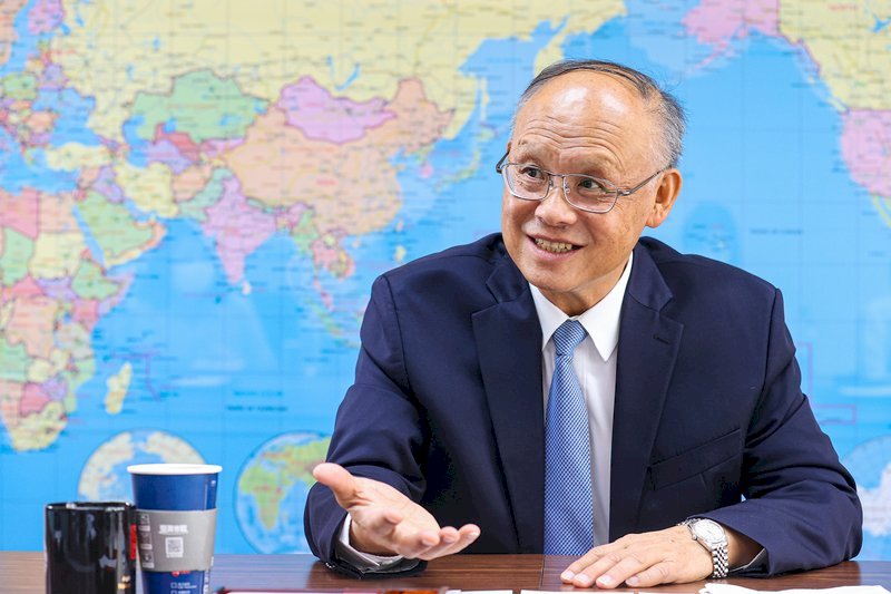 John Deng informa sobre los potenciales acuerdos comerciales de Taiwán