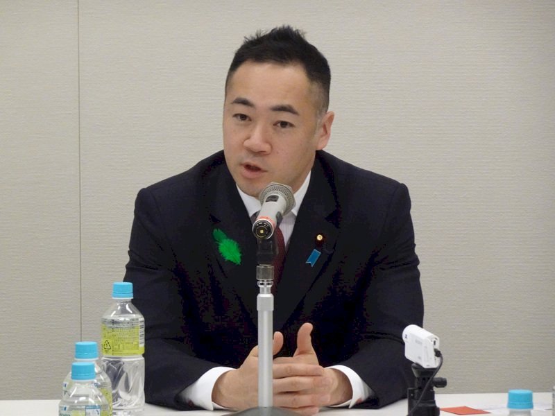 Suzuki Keisuke del Partido Liberal Democrático de Japón visita Taiwán por novena vez