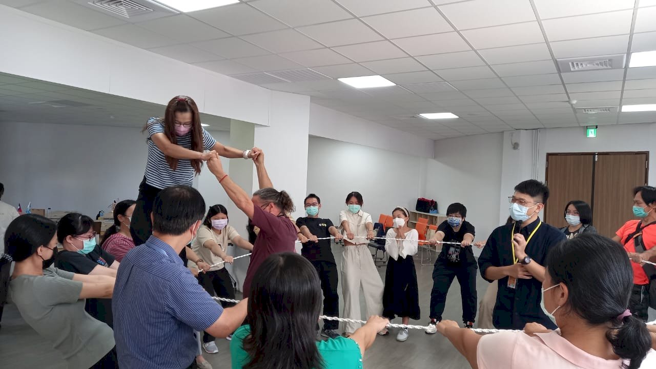 Expertos argentinos en juego infantil comparten sus experiencias en Taiwán