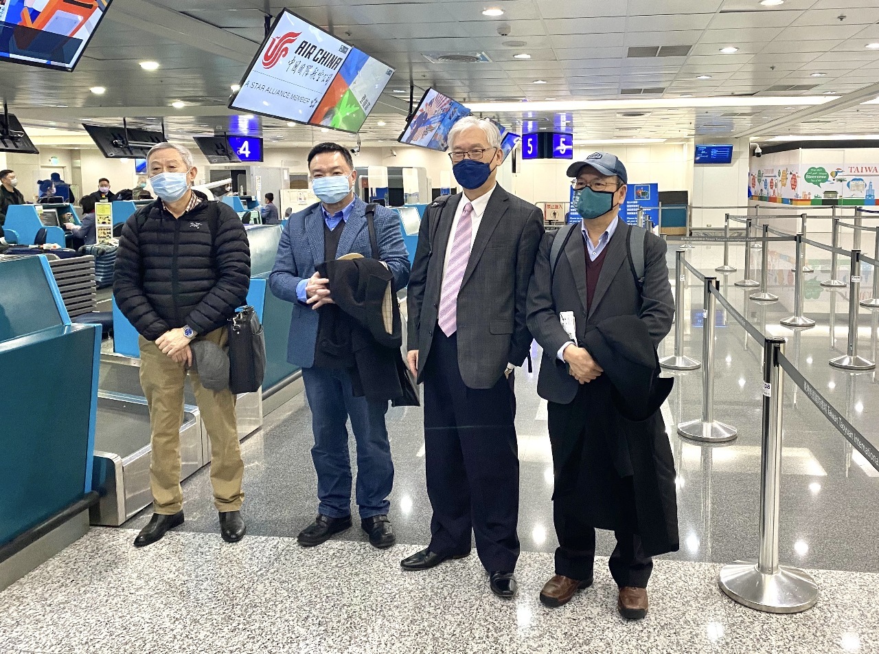 Andrew Hsia no confirma si se reunirá con altos cargos del PCCh durante su visita a China continental