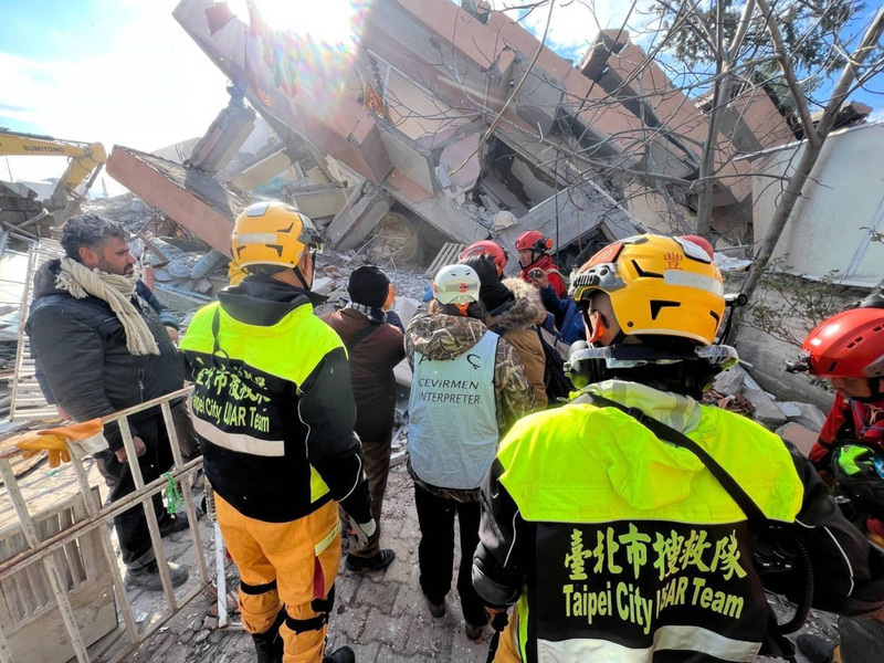 La prensa turca informa sobre la presidenta Tsai y la donación de un mes de su salario a las víctimas del terremoto