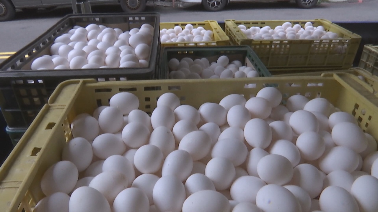 Chen Chien-jen llama al pueblo a no acumular ni comprar huevos de más