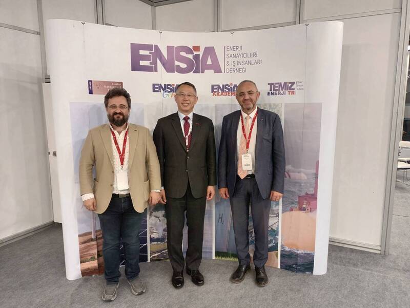 Taiwán ofrece cooperación en energía eólica durante una exposición de energías limpias en Turquía