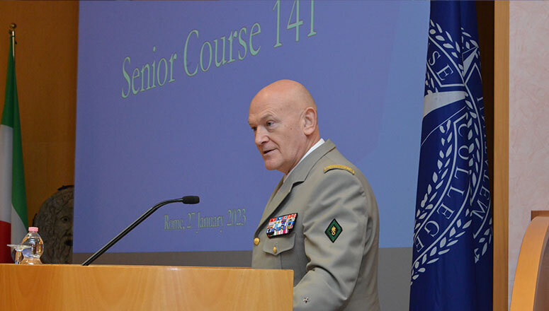 El ejército confirma la visita del director de la Escuela de Defensa de la OTAN en marzo