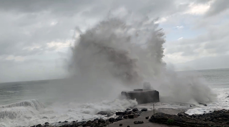 Tifón Mawar deja fuertes lluvias en la parte oriental de Taiwán en su momento de mayor proximidad