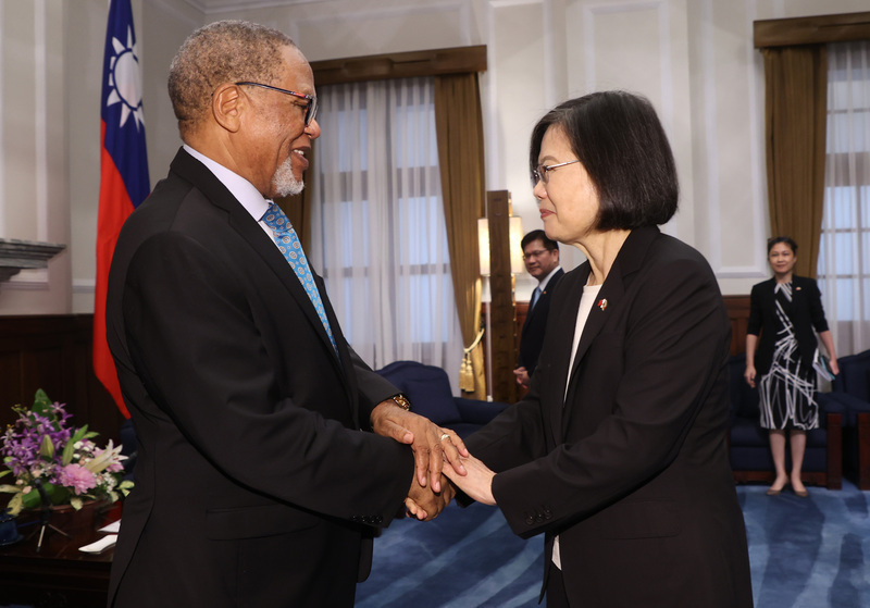 Tsai Ing-wen recibe al viceprimer ministro de Eswatini y su delegación