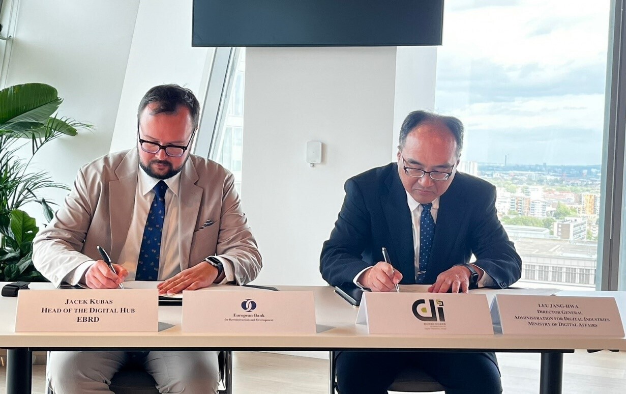 Gobierno firma un memorando de cooperación con el Banco Europeo para la Reconstrucción y el Desarrollo