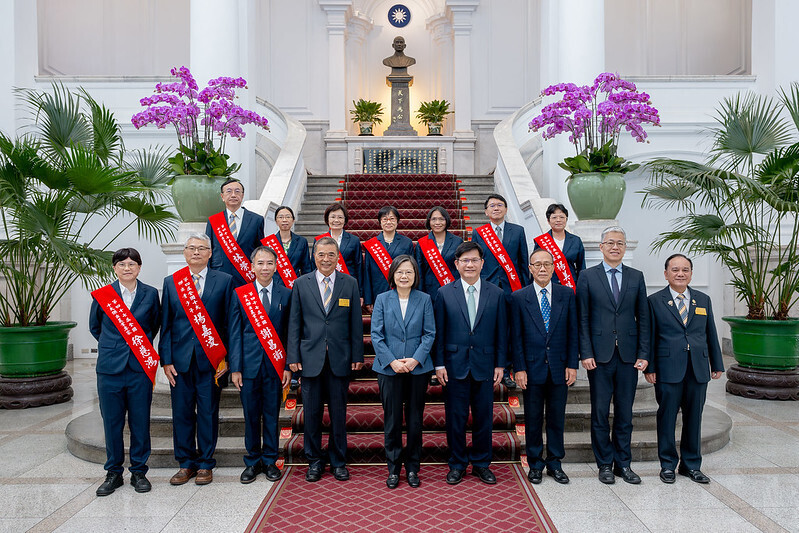 La presidenta Tsai recibe a los agricultores más destacados del año