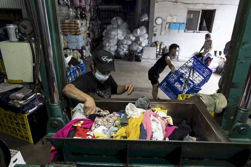 Ministerio de Medio Ambiente invita a las empresas textiles a pensar en el diseño circular