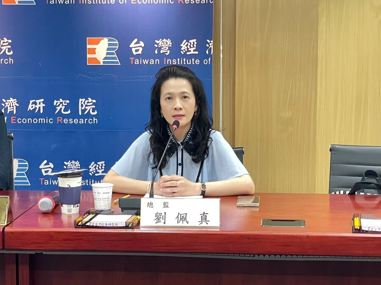 Expertos temen que la rivalidad entre EEUU y China ralentice la innovación en la tecnología de chips