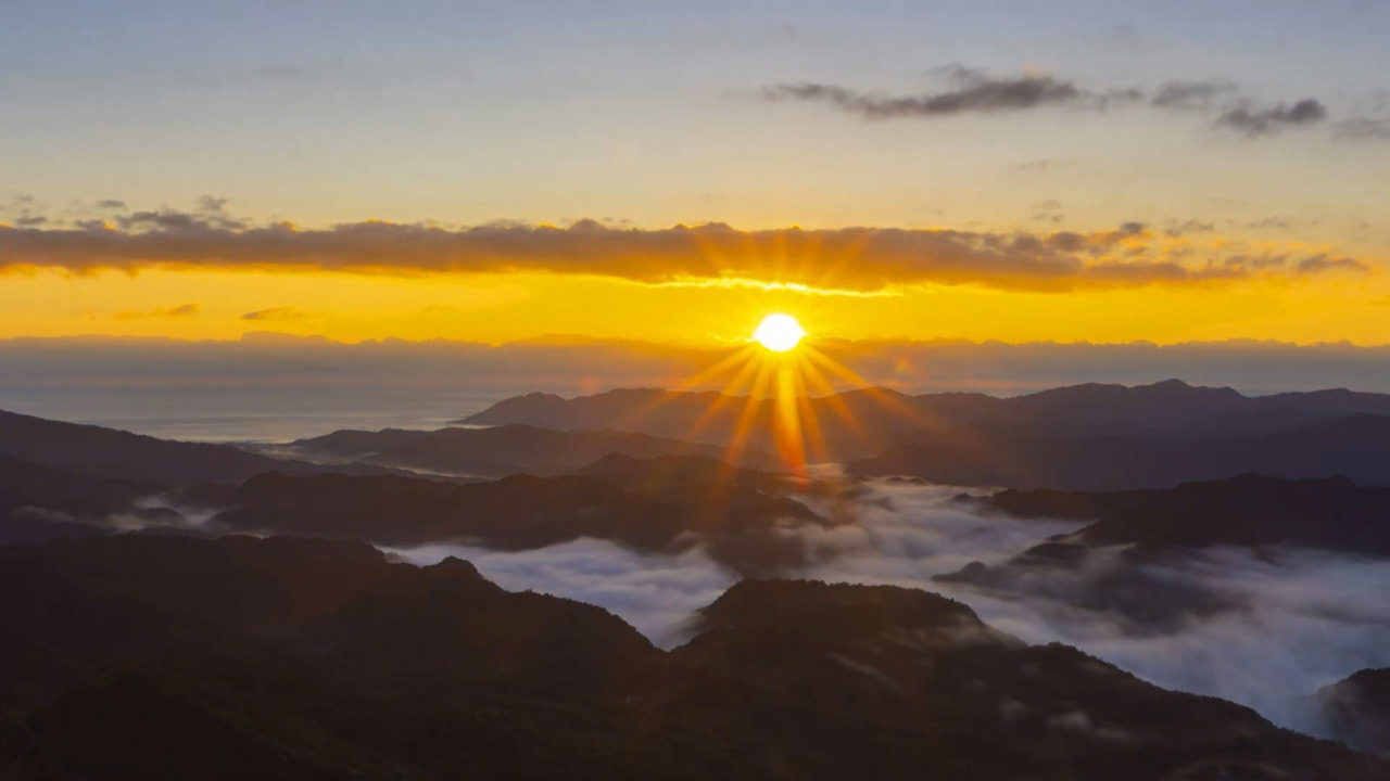 Eluanbi será el primer lugar en terreno llano que verá el primer amanecer del año 2024