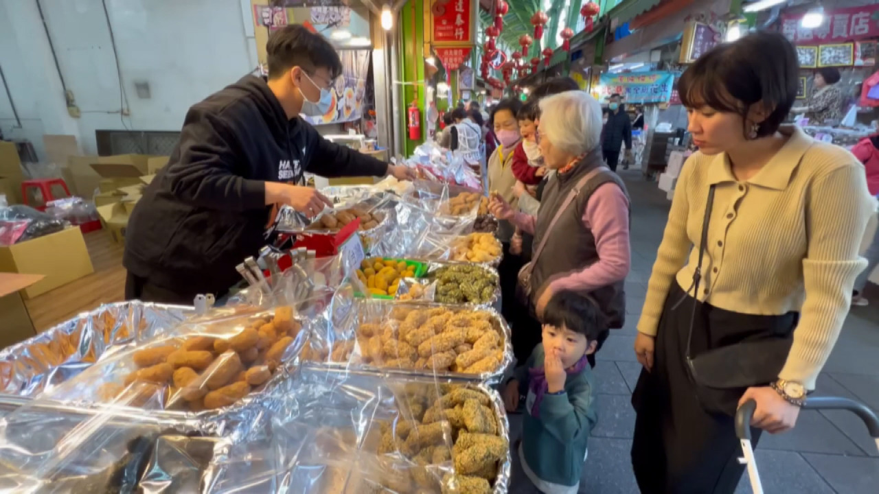 Los taiwaneses se aprestan a acumular bocados exquisitos antes del Año Nuevo chino