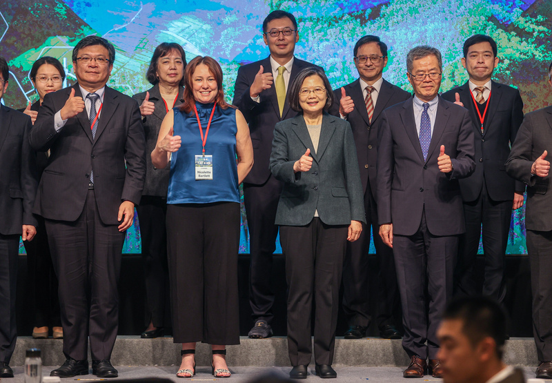 Tsai Ing-wen confía en la transformación energética de Taiwán gracias a la colaboración de las empresas