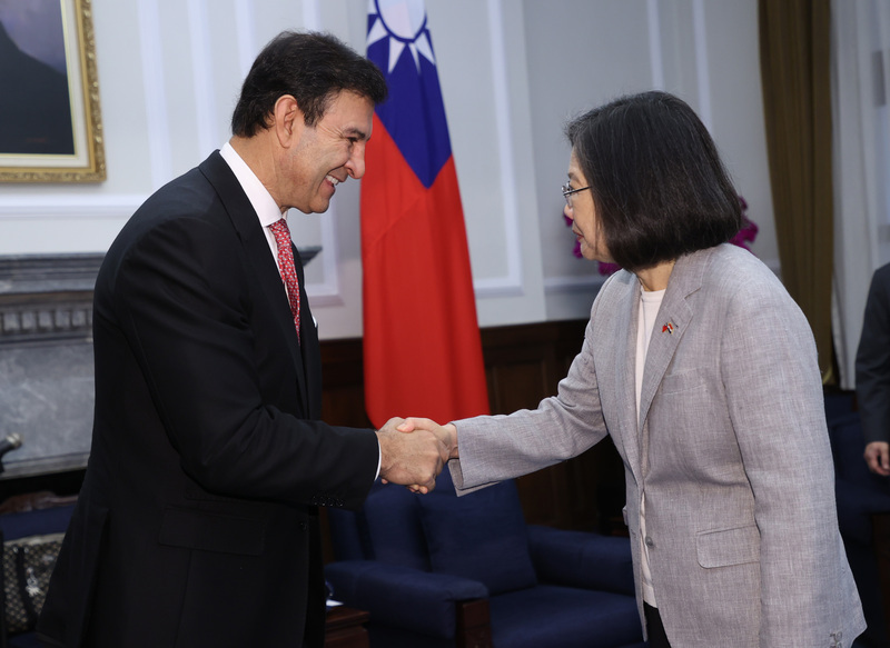 Tsai Ing-wen y Lai Ching-te agradecen a Paraguay por su apoyo en la comunidad internacional durante la visita del presidente del senado paraguayo
