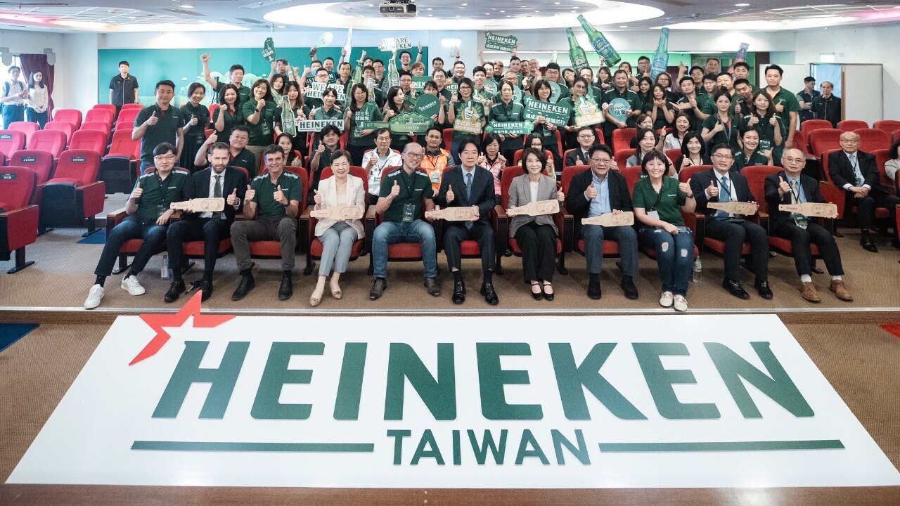 Lai Ching-te inaugura la fábrica de Heineken en Pingtung y espera que ayude a la retención de talento en el sur