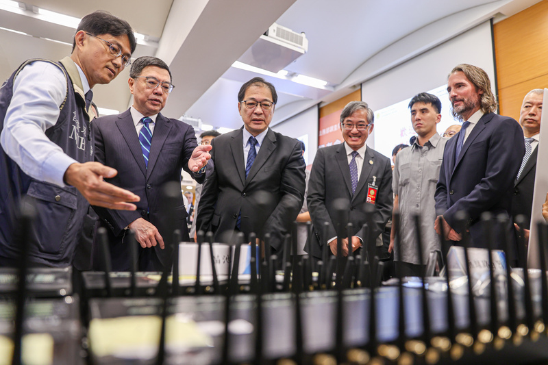 La justicia taiwanesa colaboró con el FBI para desarticular una banda de fraude telefónico