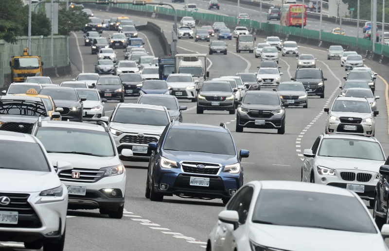 El segundo día del Año Nuevo Lunar, con carreteras congestionadas