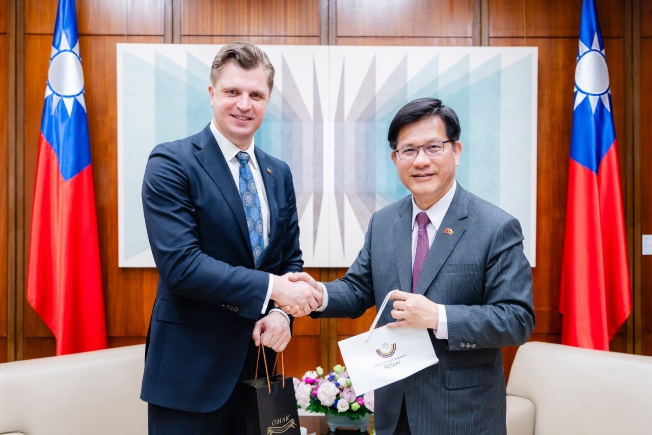 Lin Chia-lung recibe a delegados lituanos y afirma que la seguridad de Europa está ligada a la de Taiwán