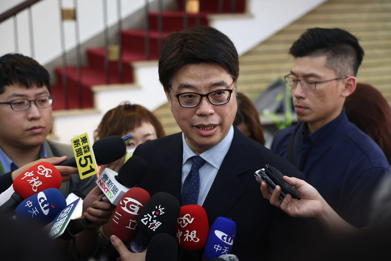 Gobierno amplía investigación sobre funcionarios y artistas con posible documentación china
