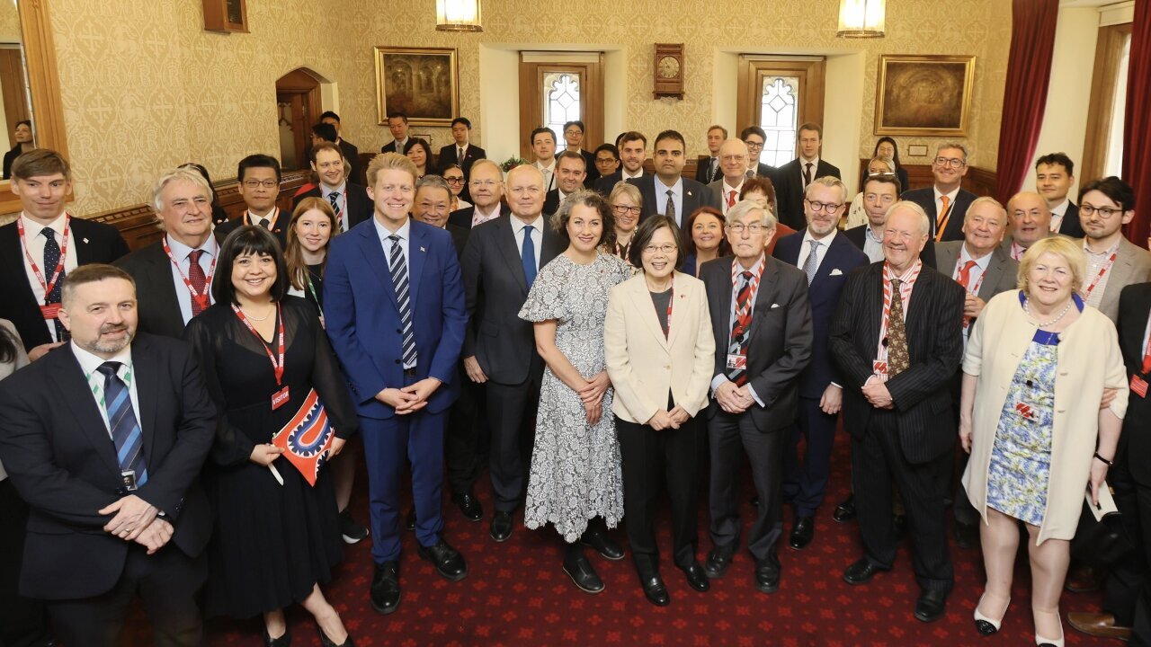 Tsai Ing-wen aboga en Londres por una mayor inclusión internacional de Taiwán